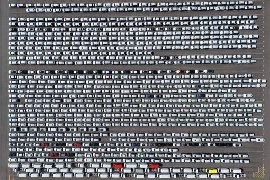 신차들이 출하를 앞두고 정차되어 있다. AFP연합뉴스