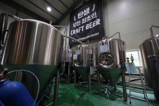 충남 당진의 핫플 순성브루어리 수제맥주 공장                                    순성브루어리가 생산하는 당진맥주 4종. 사진=박범준 기자