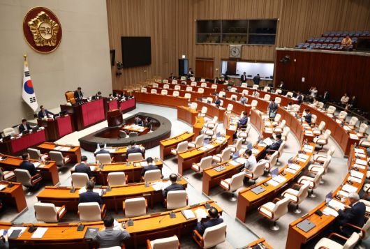 한병도 국회 예산결산특별위원장이 1일 오전 서울 여의도 국회에서 열린 제426회국회(임시회) 예산결산특별위원회 제2차 전체회의에서 개의를 하고 있다. 2025.7.1/뉴스1 ⓒ News1 김민지 기자 /사진=뉴스1