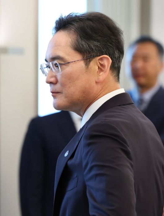 이재용 삼성전자 회장이 지난 6월 13일 서울 용산 대통령실에서 열린 6경제단체와 기업인 간담회에서 참석하고 있다. 뉴시스