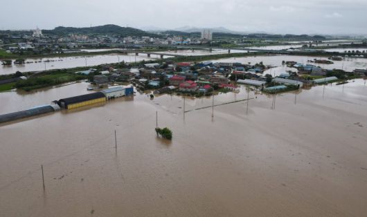 17일 충남 예산군 삽교읍 일대가 집중호우에 침수돼 있다. 2025.7.17/뉴스1 ⓒ News1 김기태 기자 /사진=뉴스1