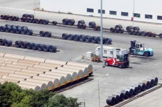 지난 6일 경기 평택시 포승읍 평택항 야적장에 수출용 철강 제품이 쌓여 있다. 사진=뉴스1