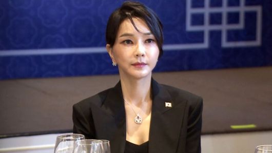 김건희 여사가 나토 정상회의 참석 때 착용한 목걸이