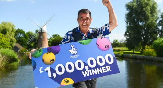 두 자녀를 홀로 키우며 암을 극복한 아버지, 폴 하비가 최근 100만 파운드 복권에 당첨됐다. /사진=인디펜던트