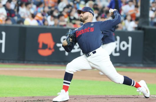 프로야구 롯데 자이언츠 외국인 투수 알렉 감보아. 뉴스1