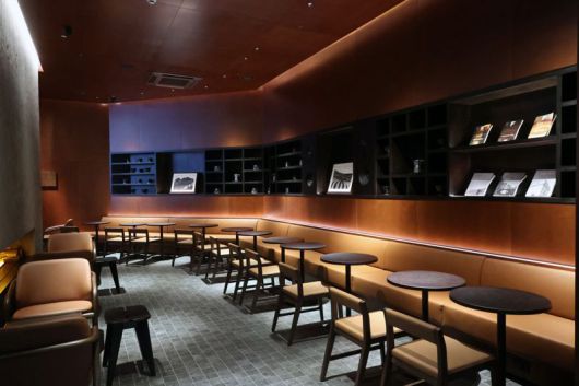 26일 서울 종로구 KT 광화문빌딩 웨스트에서 오픈 예정인 스타벅스 '리저브광화문'. 스타벅스가 처음으로 선보이는 랜드마크 명칭을 활용한 '광화문 믹사토'와 '퓨어 말차 모히토'는 해당 매장에서만 만나볼 수 있다. 광화문리저브는 리저브 전용 매장으로 오는 28일에 오픈한다. 사진=서동일 기자