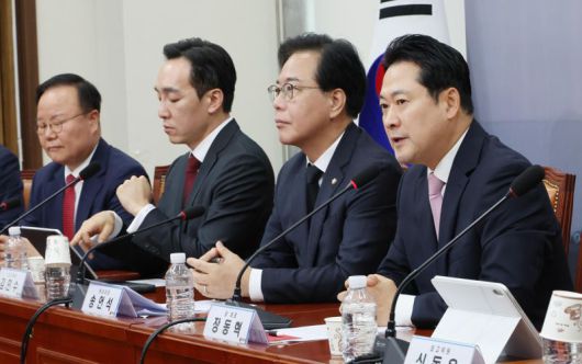 국민의힘 장동혁 대표가 1일 서울 여의도 국회에서 열린 최고위원회의에서 발언하고 있다. 사진=박범준 기자