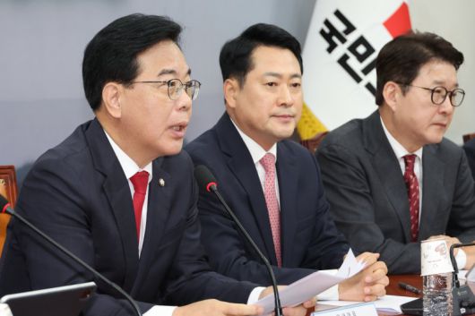 국민의힘 송언석 원내대표가 8일 서울 여의도 국회에서 열린 최고위원회의에서 발언하고 있다. 연합뉴스