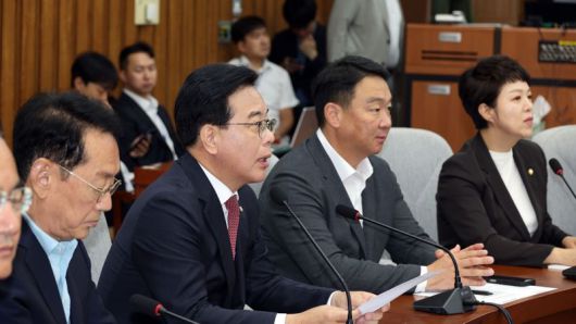 국민의힘 송언석 원내대표가 9일 서울 여의도 국회에서 열린 원내대책회의에서 발언하고 있다. 사진=서동일 기자