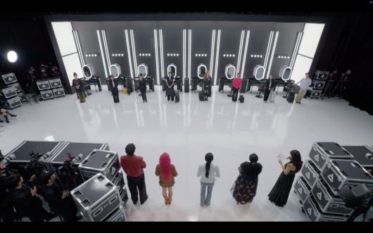 ‘흑백요리사’ 제작진이 선보인 쿠팡플레이 '저스트 메이크업'은 우리나라 최초 메이크업 아티스트 서바이벌 리얼리티 쇼로 기술과 예술, 감성을 결합한 경쟁 무대다. 쿠팡플레이 제공