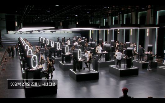 쿠팡플레이 '저스트 메이크업'에서 청담동 샵, 브랜드 아티스트, 뷰티 크리에이터까지 약 60명의 참가자가 ‘톱 3’를 향한 ‘뉴 페이스’ 미션을 펼치고 있다. 쿠팡플레이 제공