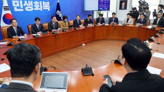 더불어민주당 김병기 원내대표가 30일 국회에서 열린 국정감사 대책회의에서 발언하고 있다. 사진=서동일 기자