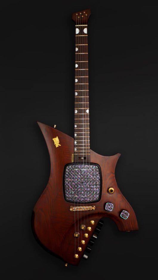 이재명 대통령이 로렌스 웡 싱가포르 총리에게 선물한 나전칠기 장식이 된 일렉트릭 기타. 대통령실 제공