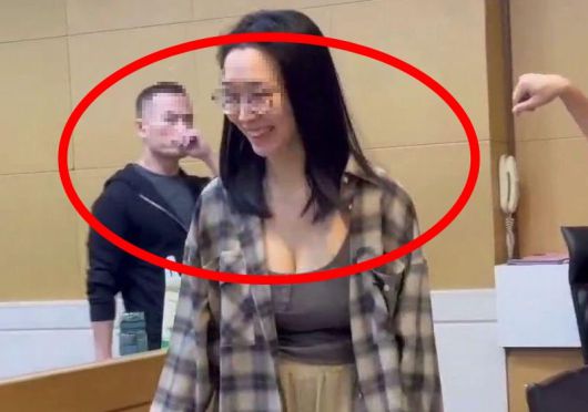 보석허가 받은 프린스그룹 대만 거점의 비서. /사진=대만 뉴스채널 중톈(中天·CTI) 캡처