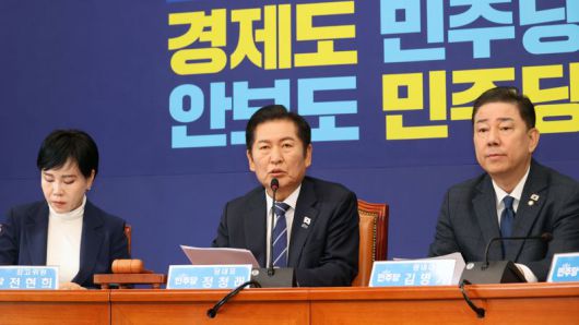 더불어민주당 정청래 대표가 12일 국회에서 열린 최고위원회의에서 발언하고 있다. 사진=서동일 기자