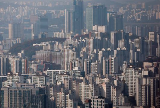 서울 남산에서 바라본 아파트의 모습. 연합뉴스