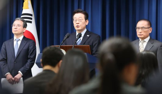 이재명 대통령이 지난 14일 서울 용산 대통령실 청사에서 한미 팩트시트 타결 결과를 발표하고 있다. 뉴스1