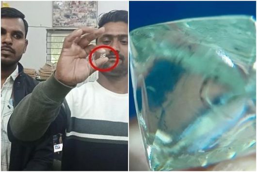 다이아몬드를 발견한 사티시 카틱(24·왼쪽)과 사지드 모하메드(23) [BBC]