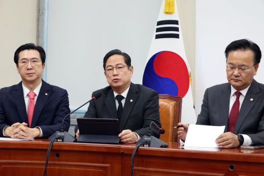 박수영 국민의힘 기재위 간사가 지난 30일 국회에서 열린 원내대책회의에서 발언을 하고 있다. 사진=박범준 기자                                  박수영 국민의힘 기재위 간사가 지난 30일 국회에서 열린 원내대책회의에서 발언을 하고 있다. 사진=박범준 기자