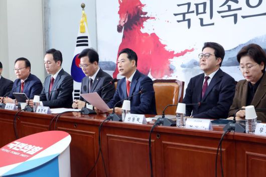 국민의힘 장동혁 대표가 5일 국회에서 열린 최고위원회의에서 모두발언을 하고 있다. 사진=박범준 기자