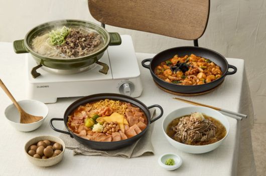 컬리 가정간편식 자체브랜드 '차려낸' 홍보 이미지. 컬리 제공