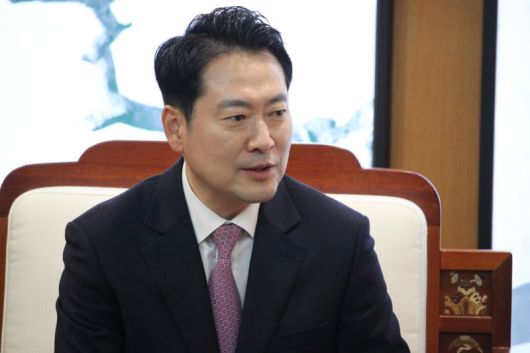 장동혁 국민의힘 대표가 14일 오후 대전충남 행정통합 등과 관련한 현안 논의를 위해 충남도청을 방문해 인사말을 하고 있다. 뉴시스