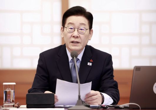 이재명 대통령이 지난 15일 청와대에서 열린 수석보좌관회의에서 발언하고 있다. 뉴시스