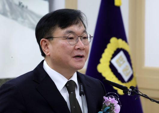 박영재 신임 법원행정처장이 16일 서울 서초구 대법원에서 열린 취임식에서 취임사하고 있다. 뉴시스