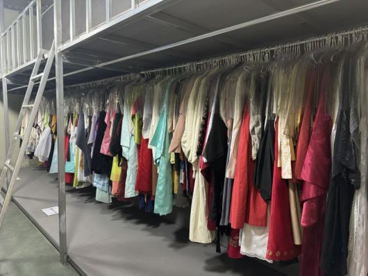 강원문화재단, 소품 의상 창고 전면 개방. 강원문화재단 제공