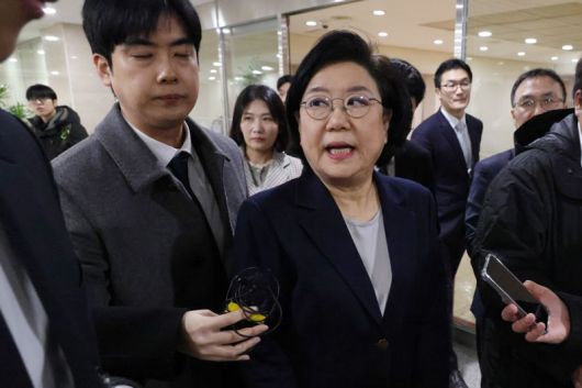 이혜훈 기획예산처 장관 후보자가 19일 오후 국회에서 취재진의 질문을 받으며 이동하고 있다. 사진=서동일 기자