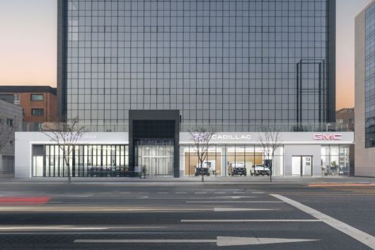 캐딜락 '송파 전시장' 외관 전경. 캐딜락 제공.