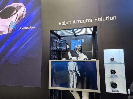 세계 최대 가전·정보기술(IT) 전시회 CES 2026가 열린 지난 6일(현지시간) 미국 라스베이거스 컨벤션 센터 웨스트홀에 마련된 HL만도 부스에 로봇 액추에이터가 전시된 모습. 사진=김학재 기자