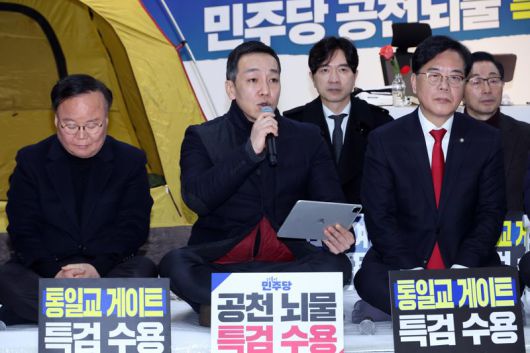 국민의힘 김민수 최고위원이 19일 서울 여의도 국회 로텐더홀에서 열린 최고위원회의에서 발언하고 있다. 사진=박범준 기자