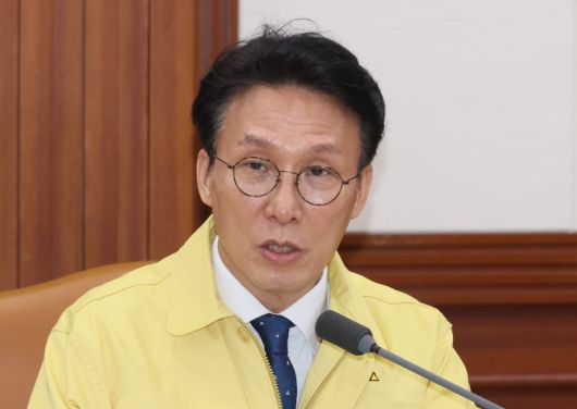 김민석 국무총리가 20일 서울 종로구 정부서울청사에서 열린 국가테러대책위원회에서 발언하고 있다. 연합뉴스