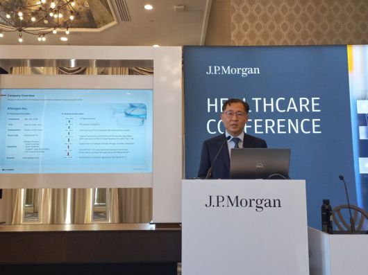 전태연 알테오젠 대표가 지난 15일(현지시간) 미국 샌프란시스코에서 열린 44회 JP모건 헬스케어 컨퍼런스 아시아·태평양트랙(APAC)에서 발표를 진행하고 있다. 알테오젠 제공