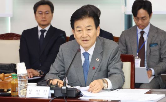 정동영 통일부 장관이 22일 서울 종로구 정부서울청사에서 열린 제340차 남북교류협력추진협의회에서 발언하고 있다. 뉴시스