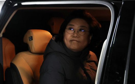 이혜훈 기획예산처 장관 후보자가 20일 오후 서울 중구 예금보험공사에 마련된 인사청문회 준비 사무실에서 점심시간을 이용해 외부로 이동하고 있다. 뉴스1