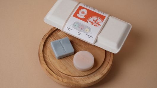 캐비네 드 쁘아쏭 고체형 샴푸 및 컨디셔너. 아난티 제공.