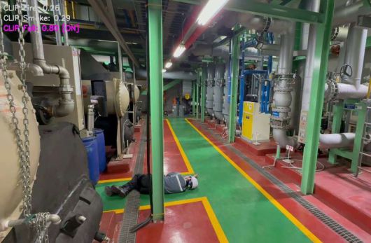 인공지능(AI) 기반 산업안전 기술 개발기업 아디아랩의 하이브리드(Hybrid) AI 분석 엔진을 적용한 통합 안전관제 시스템. 사진과 같이 현장에 쓰러진 근무자를 관제 시스템이 탐지, 자체 판단해 즉각 대응할 수 있도록 조치한다. 아디아랩·부산창조경제혁신센터 제공