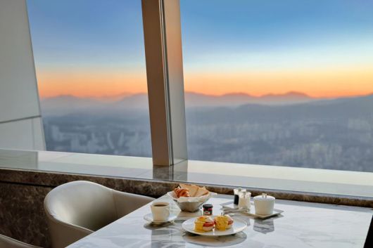 시그니엘 서울, 선라이즈 모닝 세트. 푸마 제공