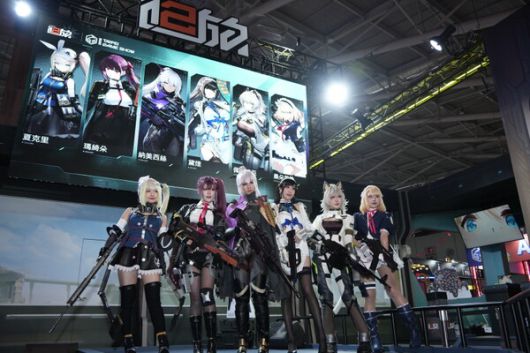 코스프레로 관람객의 눈길을 끈 모습. 사진=TGS