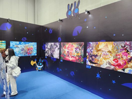 - 쿠킹덤의 업데이트 이력을 한 눈에 볼 수 있는 전시 공간