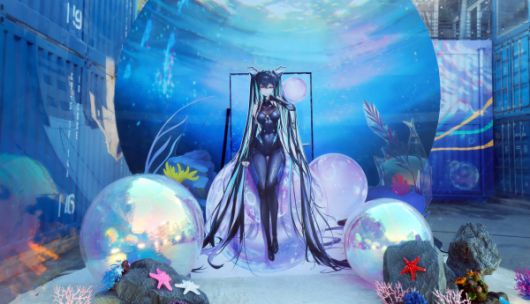 - 버블 포토존에는 등신대도 마련됐다