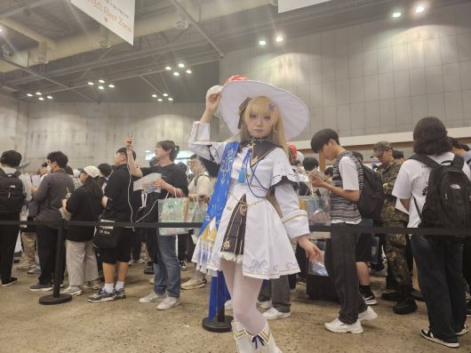 - 페비도 킨텍스에 도착했다