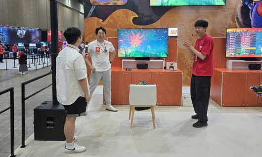 - 마리오 카트 월드 서바이벌에서 1등을 차지한 유튜버 '잇섭'