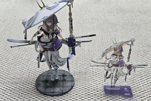 - 세트로 소장하니까 장식 완성도가 살아난다