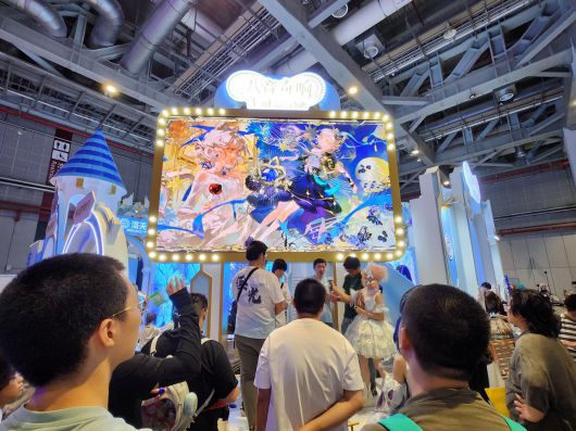 - 관람객들이 함께하니 더욱 즐거운 행사가 되는 듯 하다