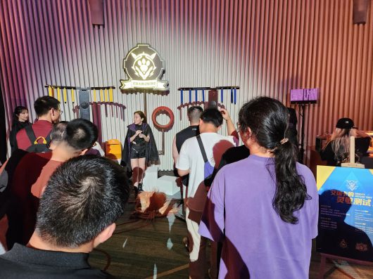 - 미니게임을 즐기는 모습이 재밌어 보인다