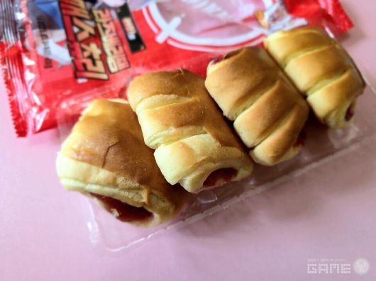 ▲ 니케XGS25 콜라보 베이커리 2차 제품 이미지 / 게임와이 촬영