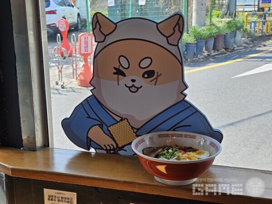 명당 자리에서는 마스터 시바와 마주보며 식사도 가능하다 / 게임와이 촬영